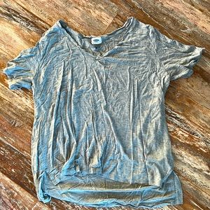 OLD NAVY grey t-shirt (dressy) for women (juniors)